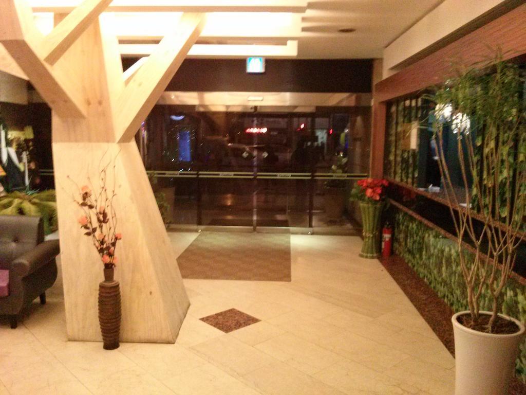 Apsan Business Hotel Daegu Exterior photo